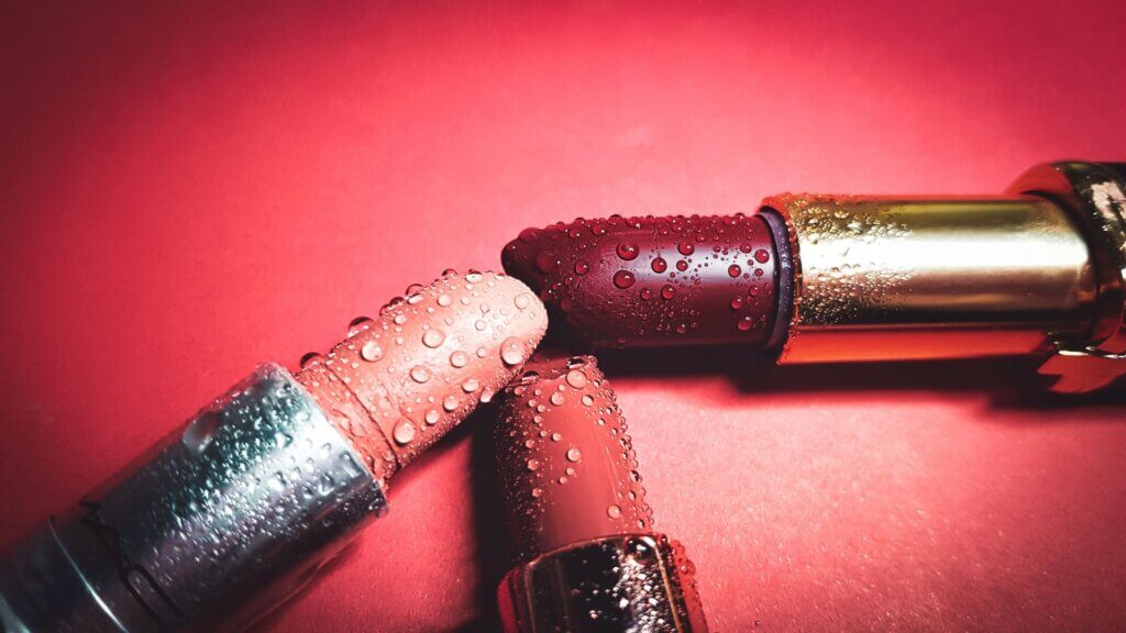 Water Droplets on Lipsticks