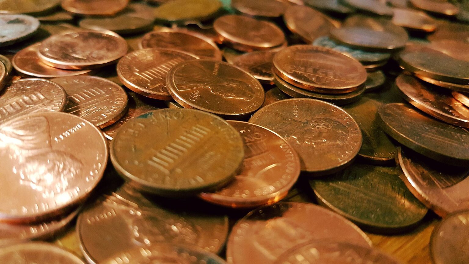 US Retailers Left Scrambling to Make Change After Penny Production Halt