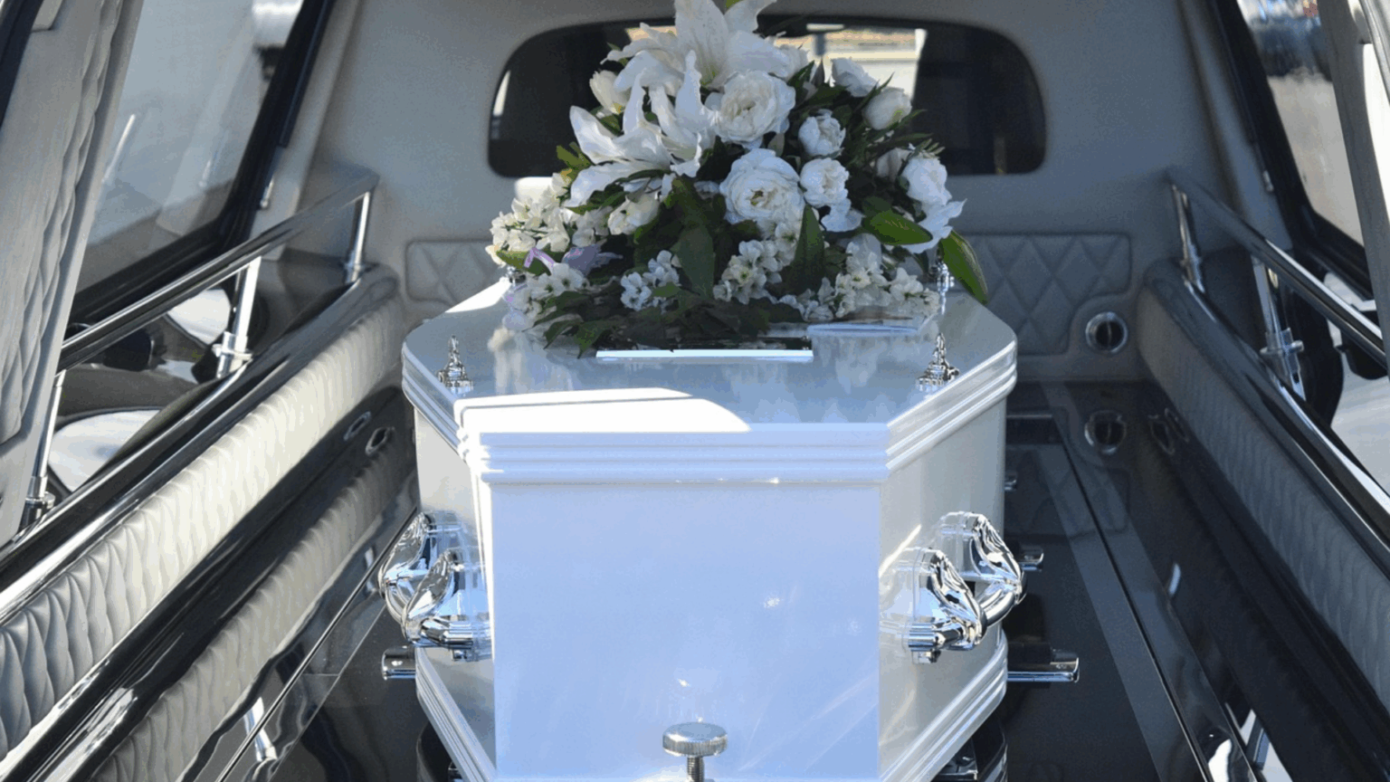 The ‘Funeral Theory’ is Taking the Internet by Storm – Blusher