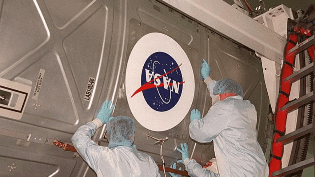 People trying to put piece together for spacecraft