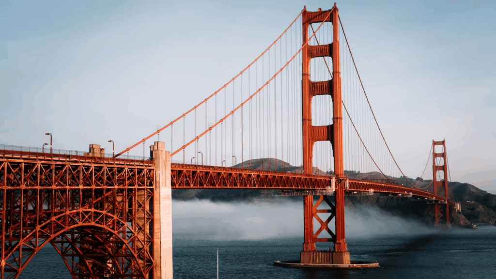 foggy Golden gate bridge