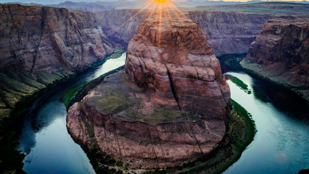 Horseshoe Bend and Colorado River in Arizona.