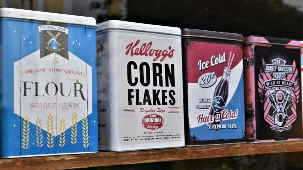 Carton container representing a simple household storage box