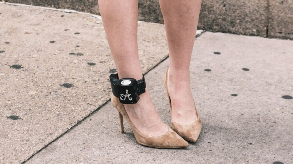 Anna Sorokin's bedazzled ankle monitor