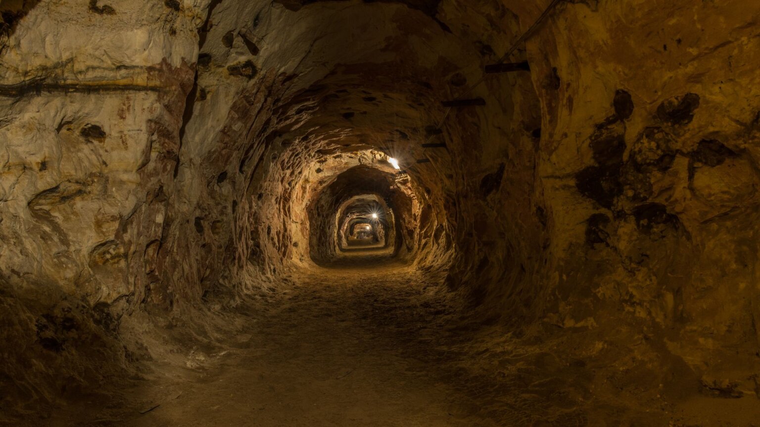 Archaeologists Discover Unknown Liquid Under Mexican Pyramid, And It Raises Big Questions
