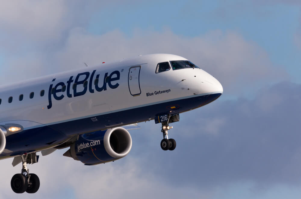 JetBlue airplane in flight.