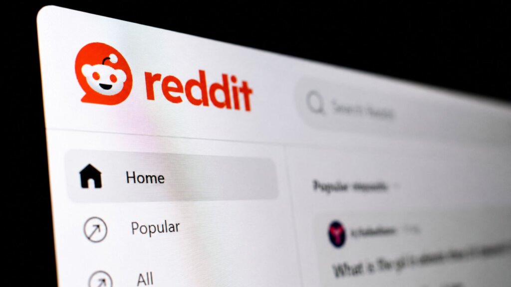 Close up of the Reddit website displayed on a computer screen.