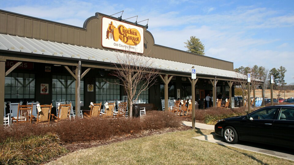 Cracker Barrel restaurant exterior.