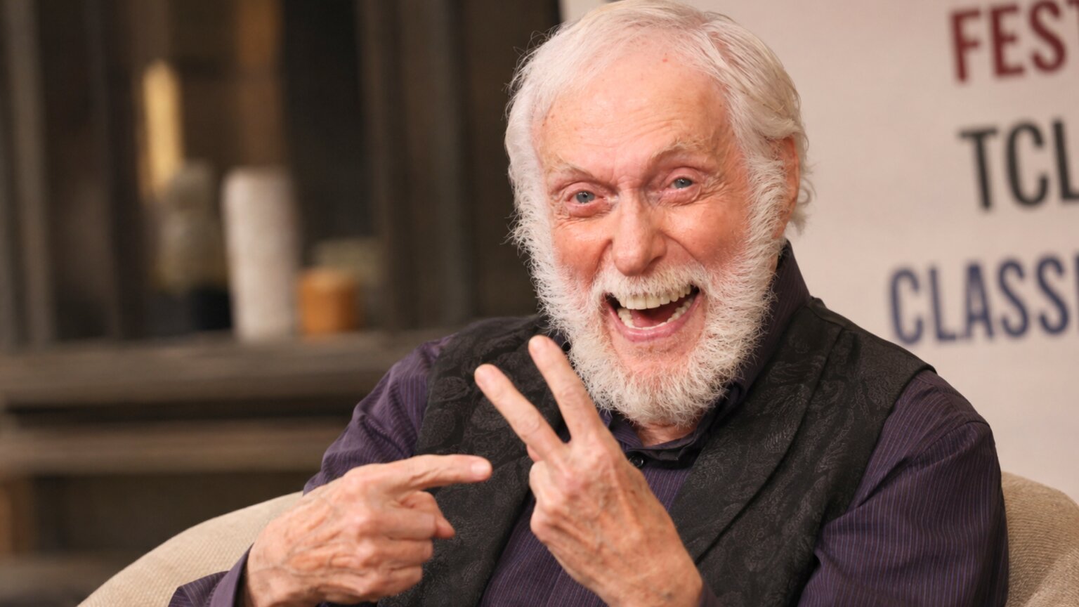 At 99, Dick Van Dyke Shares Two ‘Don’ts’ He Credits for His Remarkably Long Life Dick Van Dyke