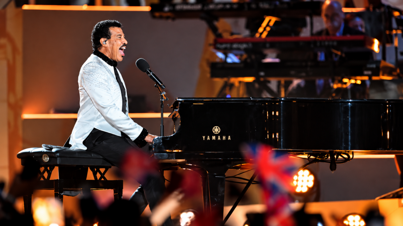 Lionel Richie Is Stepping Away From the Stage After a Heart Procedure, but His Rep Has Good News